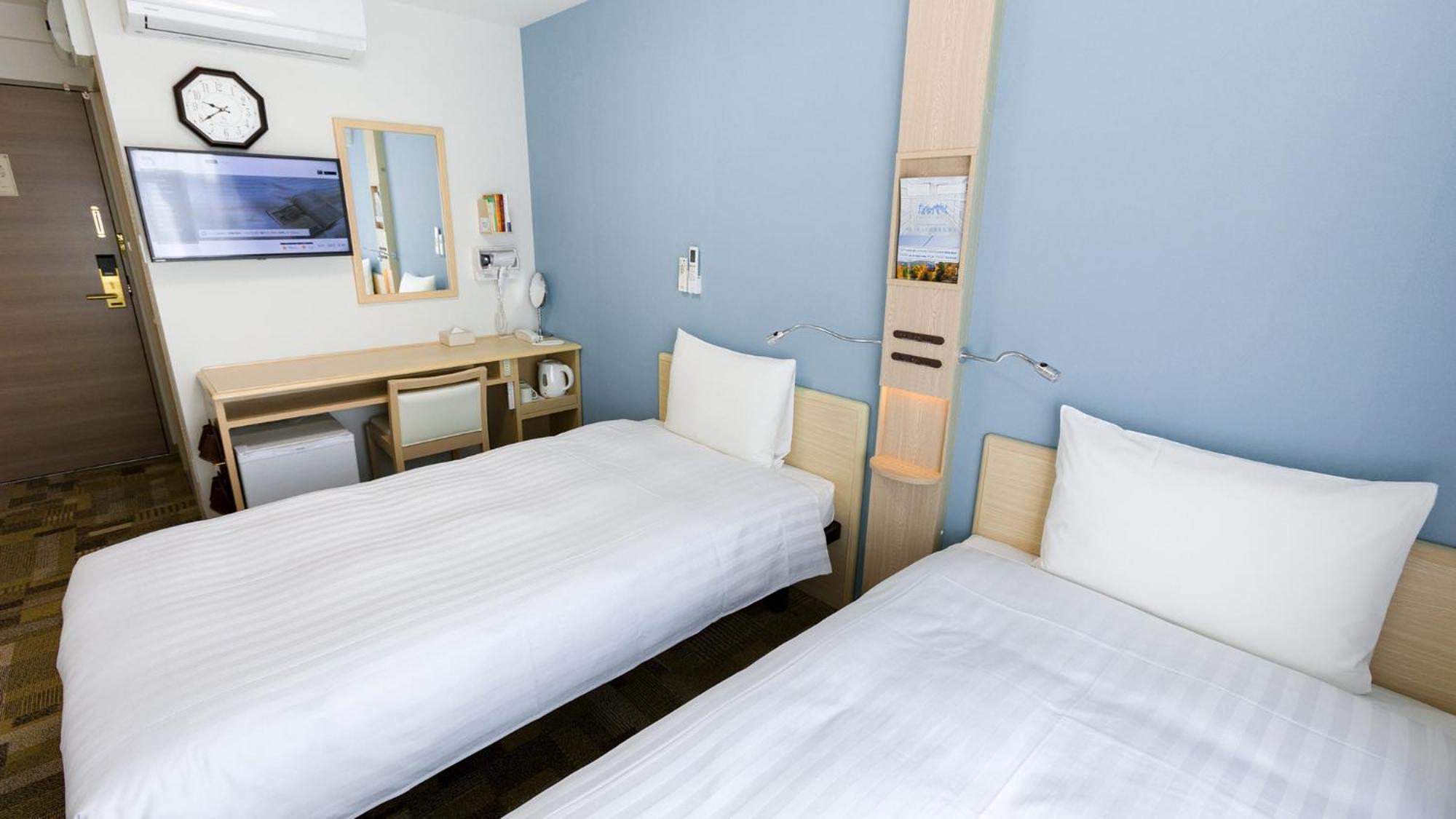 Toyoko Inn Nagoya Meieki Minami Номер фото